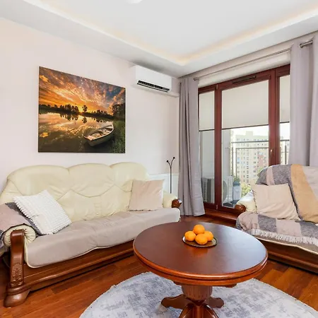 Appartamento Przytulny Apartament W Gdansku Z Dwiema Sypialniami, Klimatyzacja I Biurkiem By Renters