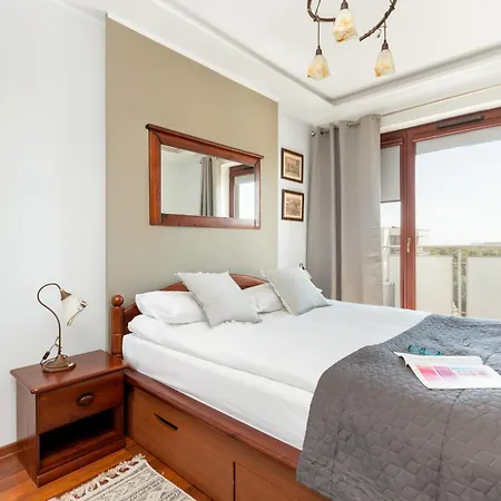 Przytulny Apartament W Gdansku Z Dwiema Sypialniami, Klimatyzacja I Biurkiem By Renters Apartamento Gdańsk